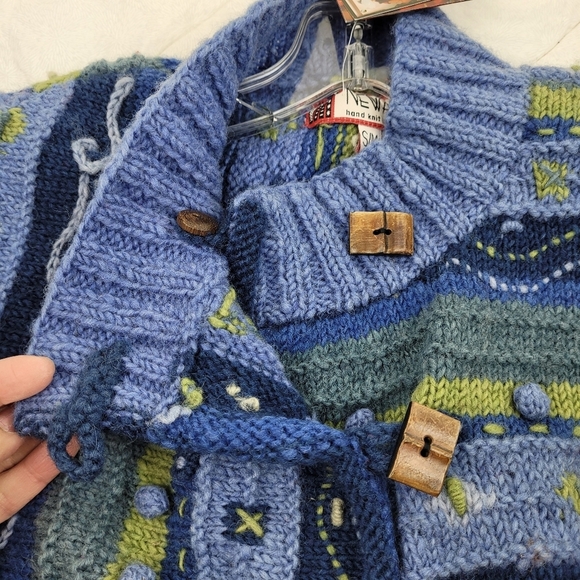 Newari hand knit wool blue cardigan buttons Icelandic Design cozy artsy NWT S/M - Picture 8 of 12